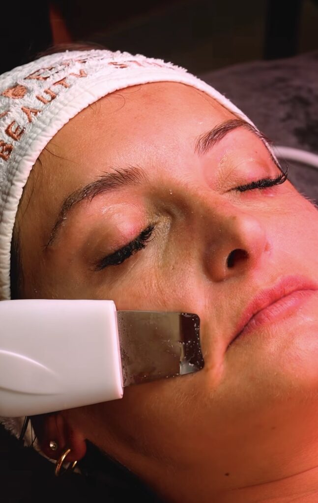 Kibele Beauty Studio Ankara Balgat cilt temizleme ve peeling bakım uygulaması